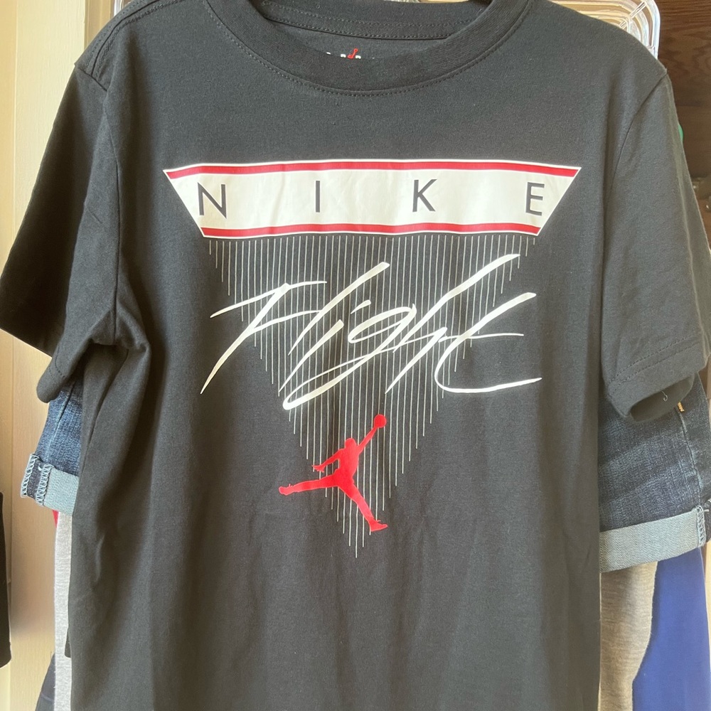 Boy Nike shirt